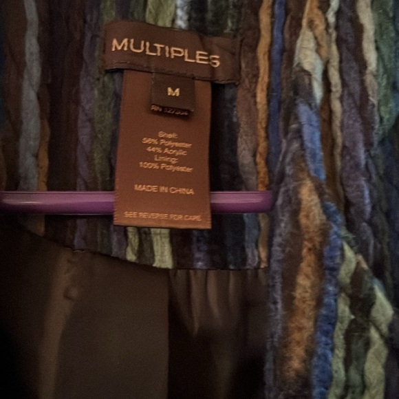 Multi colored short jacket. Super condition. Size Medium. - Picture 2 of 3